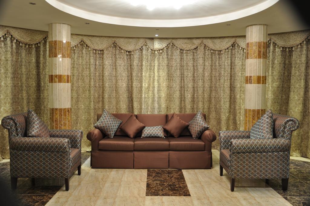 Al Bustan Crown Hotel 2 Arar Extérieur photo